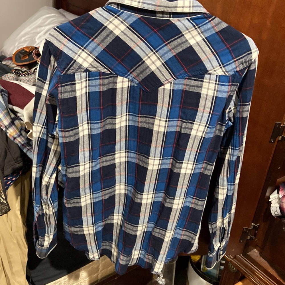 Flannels - Picture 2 of 4